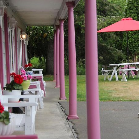 Mariners Cove Inn Westport Exterior photo