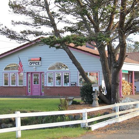 Mariners Cove Inn Westport Exterior photo